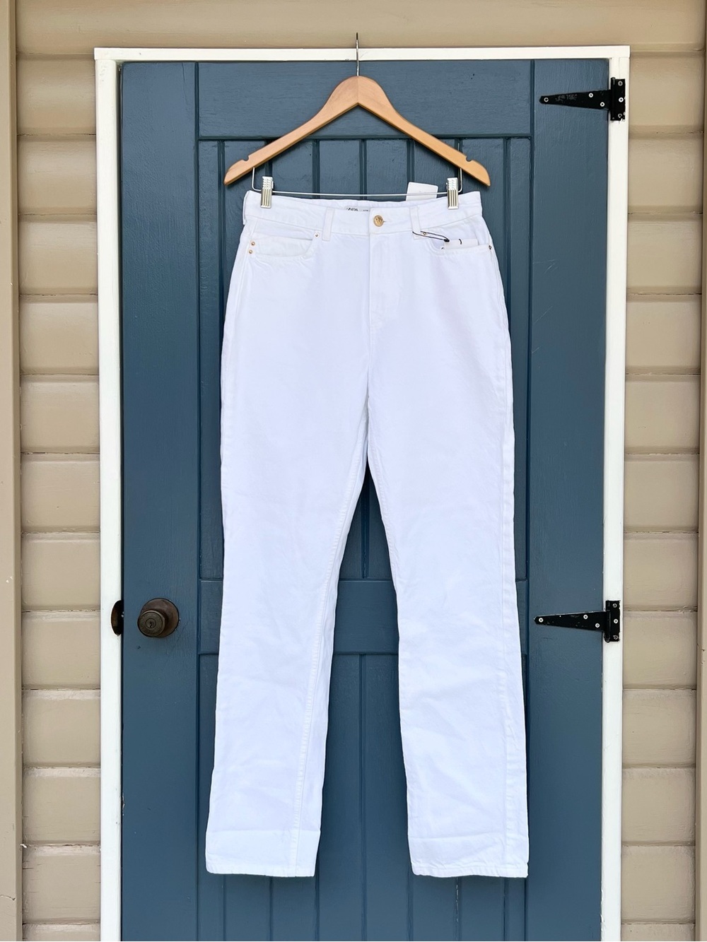 Zara Classic High-Rise Straight With Gold button White Women's Jeans Size 8